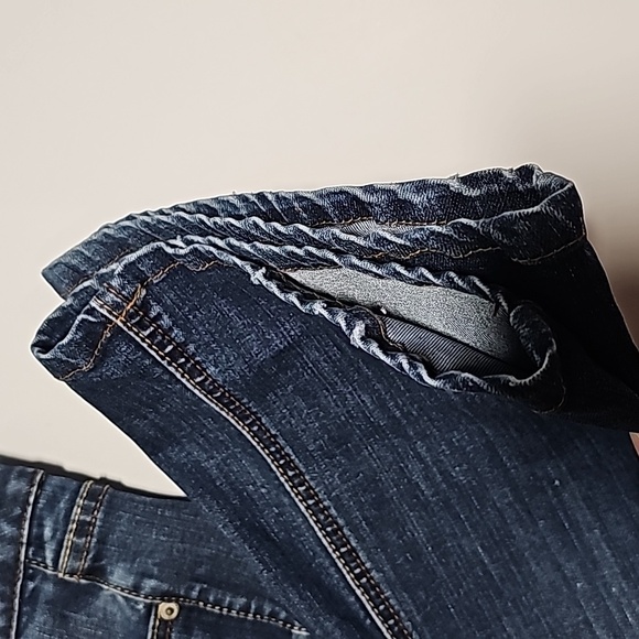 Lane Bryant 18 Short Bootcut Jeans Tighter Tummy Technology Whiskering Denim - Picture 7 of 12